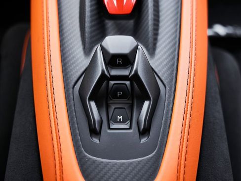 Used 2024 Lamborghini Revuelto AWD/4WD image 61