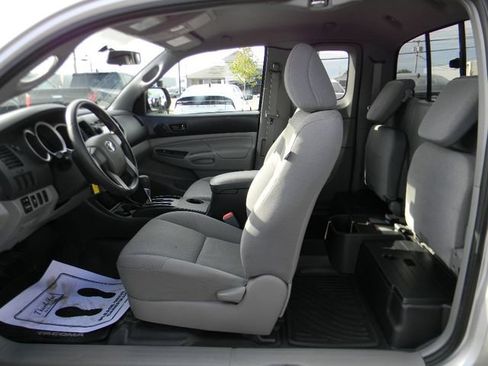 Used 2012 Toyota Tacoma 2WD Access Cab w/ Convenience Pkg image 15