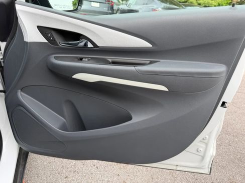 Used 2018 Chevrolet Bolt LT FWD image 29
