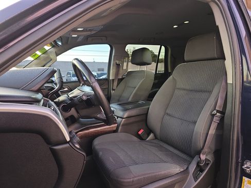 Used 2017 GMC Yukon SLE w/ Convenience Package image 11