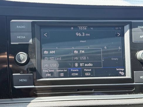 Used 2024 Volkswagen Jetta SE w/ Panoramic Sunroof Package FWD image 23