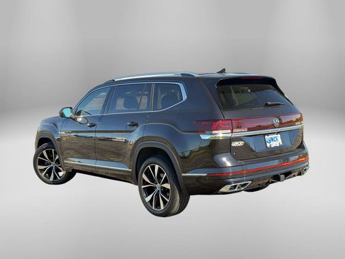 Used 2024 Volkswagen Atlas SEL Premium R-Line AWD/4WD image 2