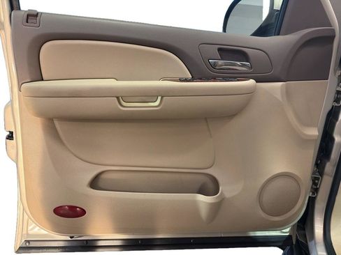 Used 2009 Chevrolet Tahoe LT w/ Convenience Package image 13