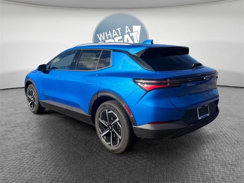 New 2026 Chevrolet Equinox EV LT image 6