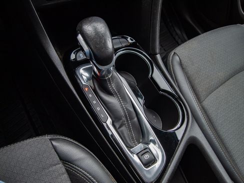 Used 2022 Buick Encore GX Preferred FWD image 19