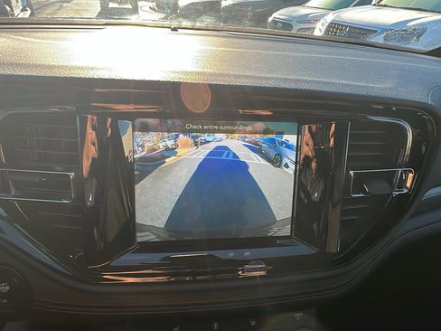 Used 2023 Dodge Durango GT image 34