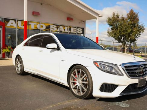 Used 2015 Mercedes-Benz S 63 AMG 4MATIC Sedan w/ Driver Assistance Package image 4