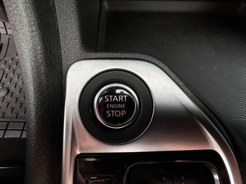Used 2021 Nissan Sentra SV FWD image 35