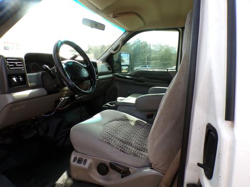 Used 1999 Ford F250 Lariat image 26