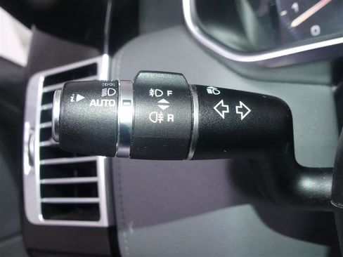 Used 2015 Land Rover Range Rover Long Wheelbase Autobiography image 36