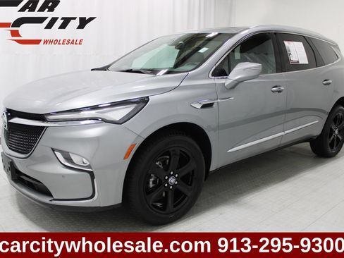 Used 2023 Buick Enclave Essence w/ Experience Buick Package AWD/4WD image 1