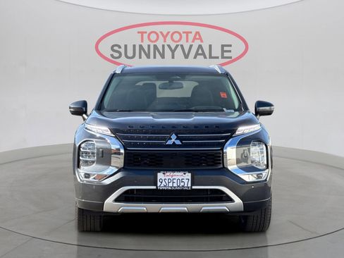 Used 2025 Mitsubishi Outlander SEL image 11