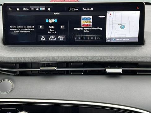 Certified 2025 Genesis GV70 2.5T AWD/4WD image 17
