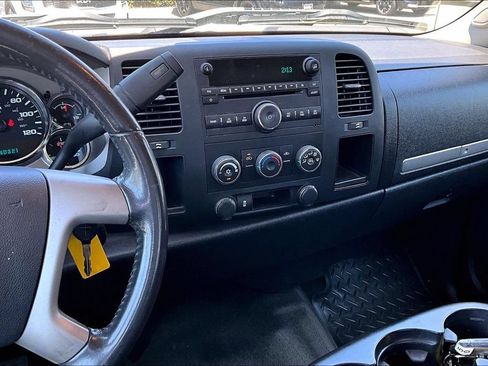 Used 2012 Chevrolet Silverado 1500 LT RWD image 8