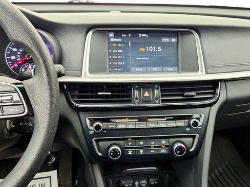 Used 2020 Kia Optima LX FWD image 16
