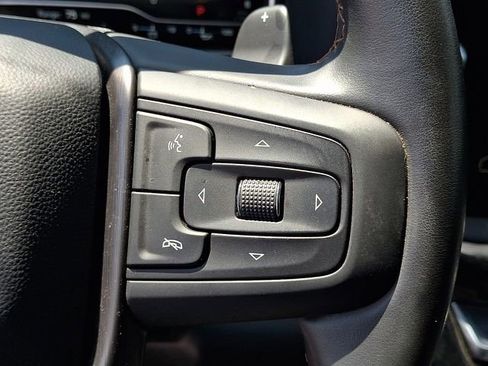 Used 2025 GMC Sierra 1500 AT4 AWD/4WD image 18
