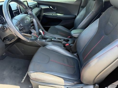Used 2019 Hyundai Veloster 2.0 Premium FWD image 18
