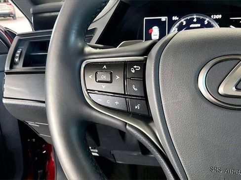 Used 2023 Lexus ES 250 w/ Premium Package image 11