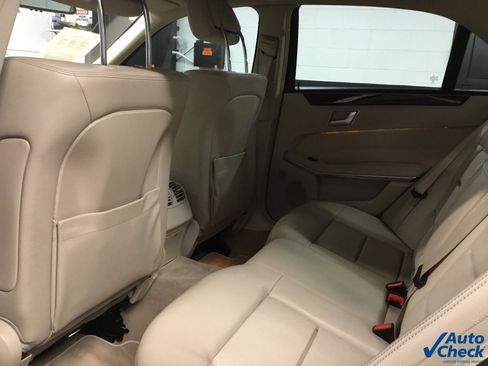Used 2016 Mercedes-Benz E 350 4MATIC Sedan image 27