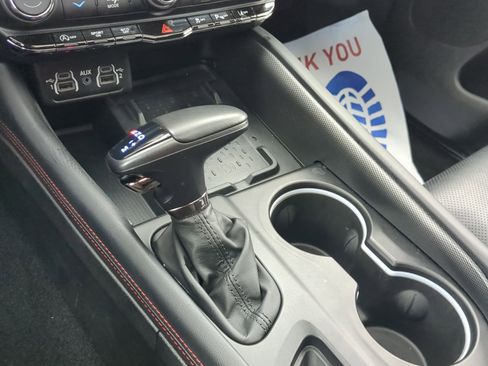 Used 2025 Dodge Durango GT image 27