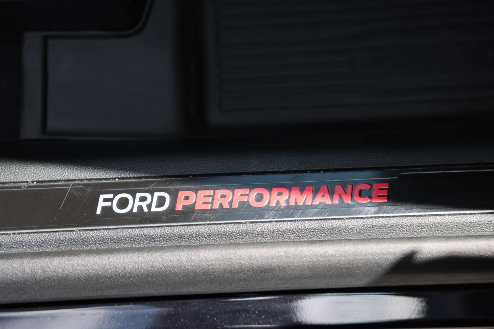 Certified 2023 Ford Explorer ST AWD/4WD image 10