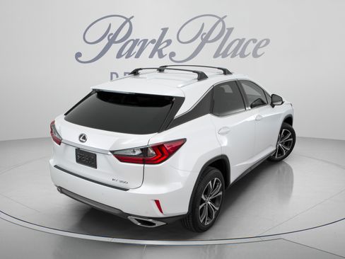 Used 2017 Lexus RX 350 FWD w/ Premium Package image 4