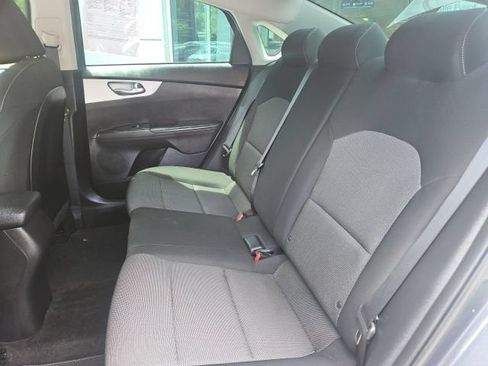 Used 2022 Kia Forte LXS FWD image 27