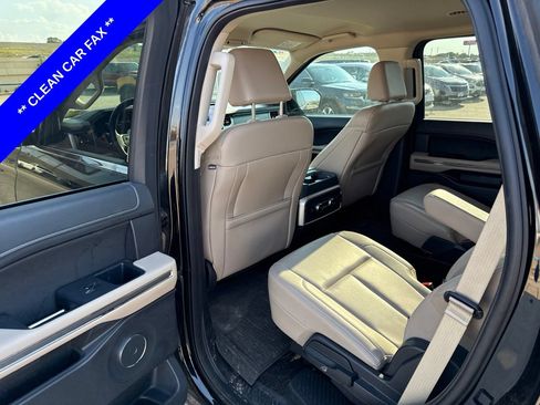 Used 2023 Ford Expedition XLT AWD/4WD image 8
