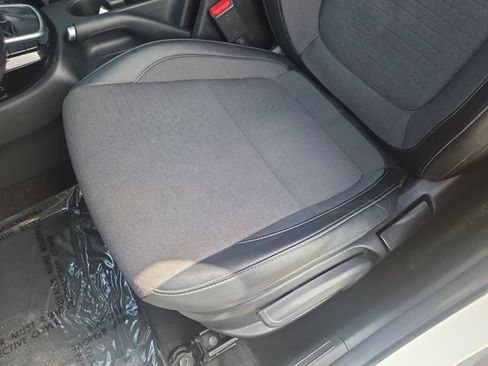 Used 2023 Kia Seltos S FWD image 26
