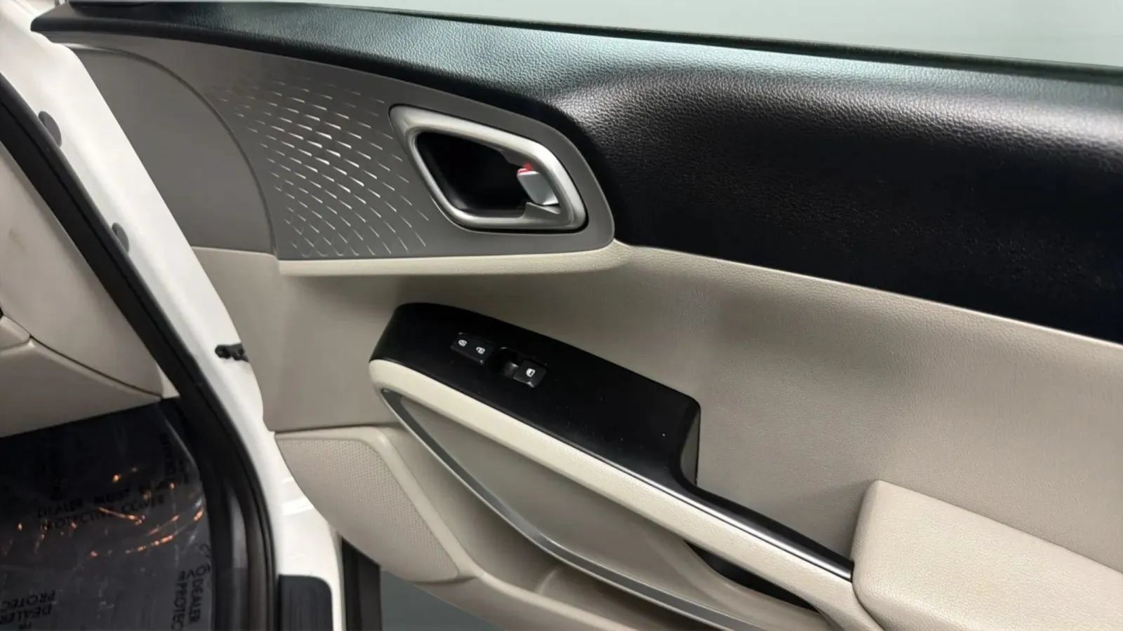 Used 2023 Kia Soul LX FWD image 18