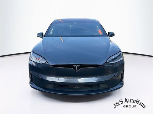Used 2024 Tesla Model X AWD/4WD image 3