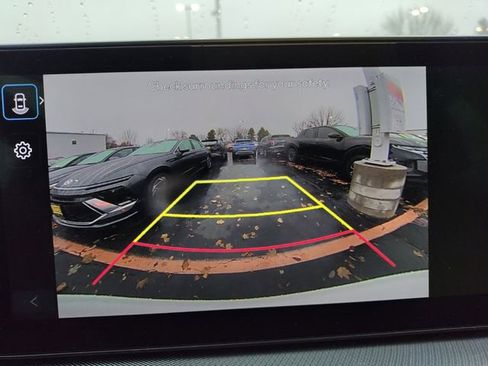 Certified 2025 Hyundai Sonata SE image 17