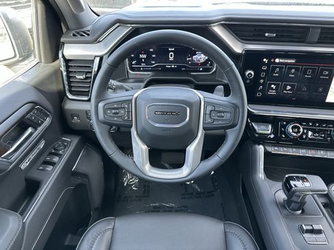 New 2025 GMC Sierra 1500 Denali w/ Denali Reserve Package image 14