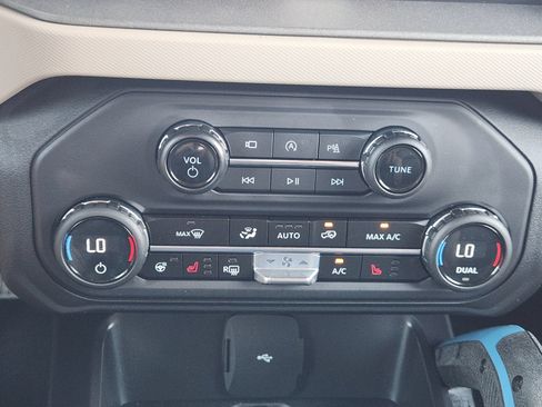 Used 2024 Ford Bronco Wildtrak AWD/4WD image 22