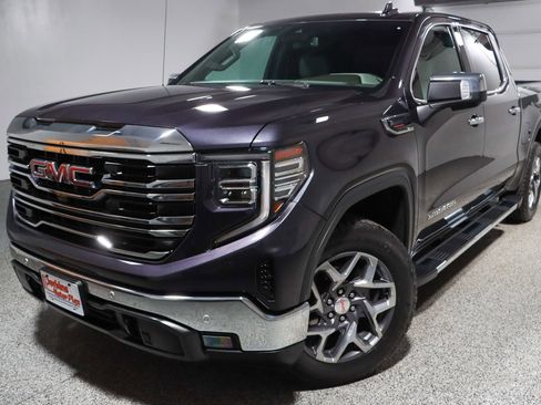 Used 2022 GMC Sierra 1500 SLT w/ SLT Premium Package AWD/4WD image 33
