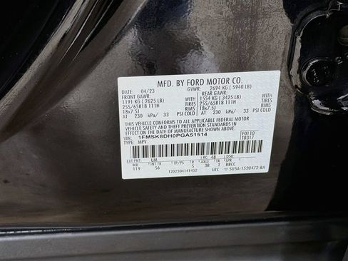 Used 2023 Ford Explorer XLT w/ Equipment Group 202A AWD/4WD image 38