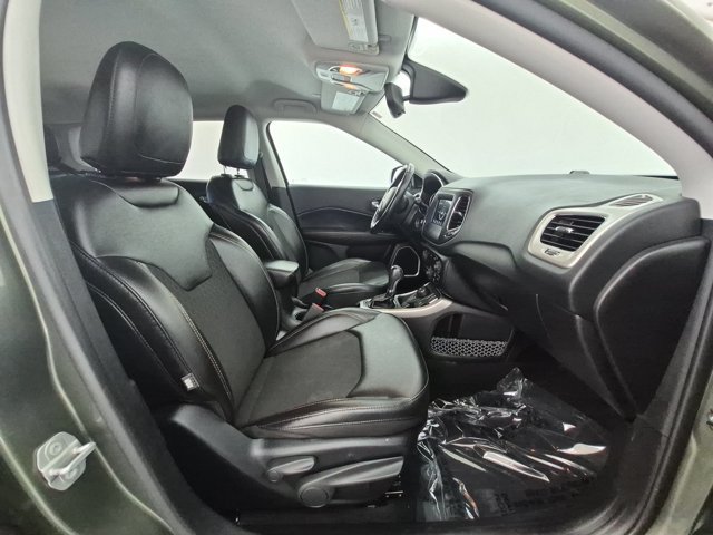 Used 2020 Jeep Compass Latitude AWD/4WD image 23