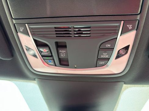 Used 2025 Acura TLX Type S AWD/4WD image 33