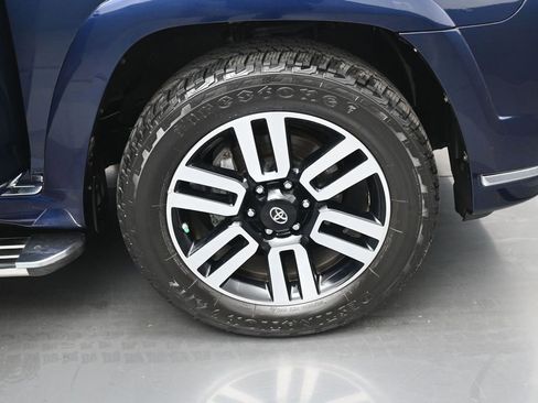 Used 2016 Toyota 4Runner Limited AWD/4WD image 41
