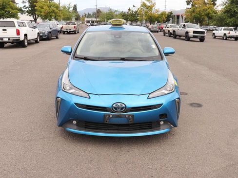 Used 2021 Toyota Prius XLE w/ Carpet Mat Package (TMS) AWD/4WD image 2