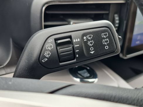 Used 2023 Ford Explorer XLT w/ Equipment Group 202A AWD/4WD image 25