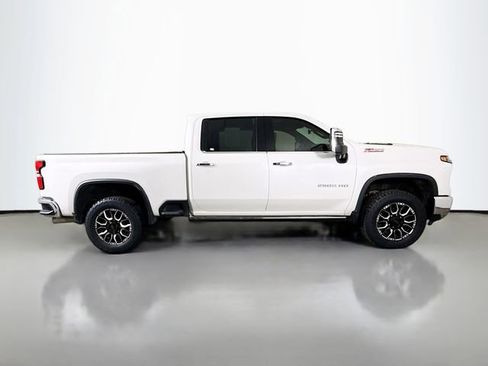 Used 2024 Chevrolet Silverado 2500 LTZ w/ LTZ Convenience Package image 11