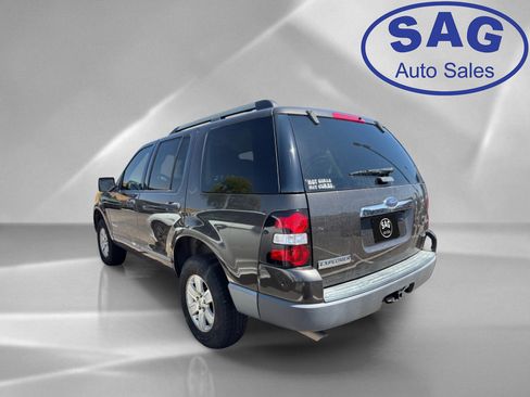 Used 2006 Ford Explorer XLS RWD image 4