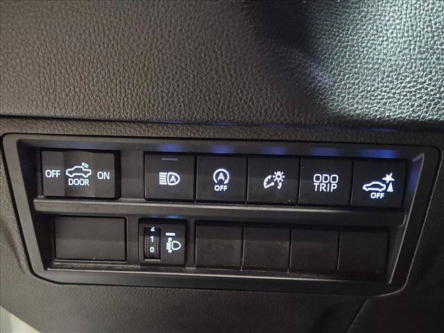 Used 2024 Toyota Tundra SR5 w/ SR5 Convenience Package RWD image 11