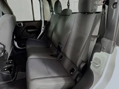 Used 2022 Jeep Gladiator Sport image 24