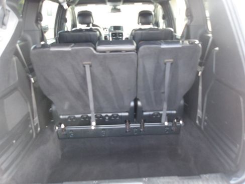 Used 2019 Dodge Grand Caravan GT image 12