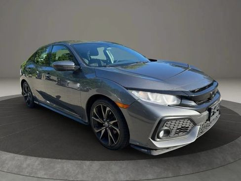 Used 2018 Honda Civic Sport image 3