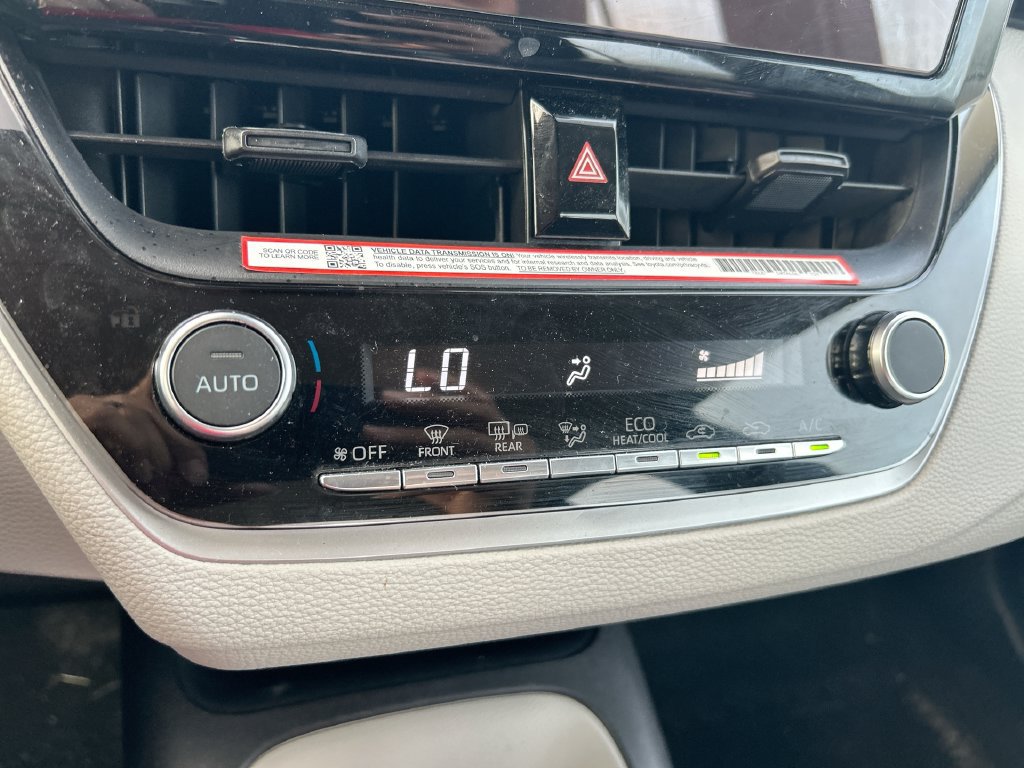 Used 2026 Toyota Corolla LE FWD image 24