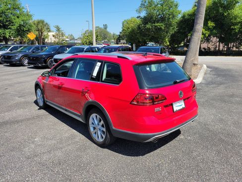 Used 2017 Volkswagen Golf Alltrack SE AWD/4WD image 9