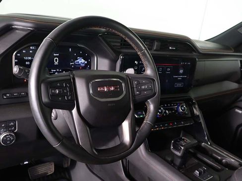 Used 2024 GMC Sierra 1500 AT4 w/ Technology Package AWD/4WD image 24